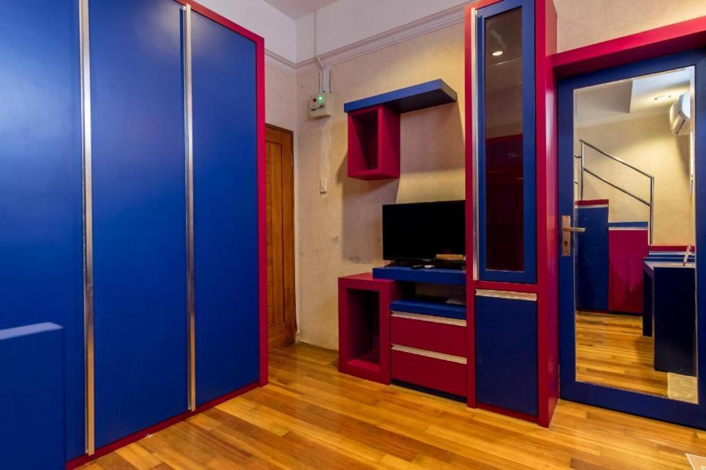 Oyo 619 Naufal Guest House Syariah Медан Экстерьер фото